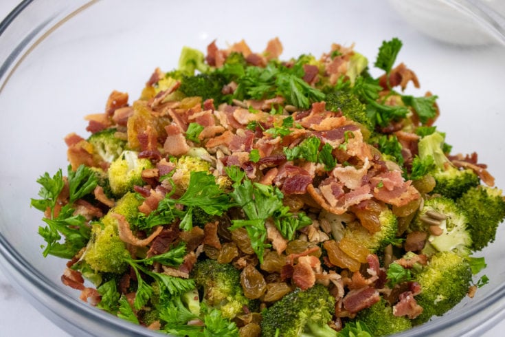 Broccoli Salad and Raisins Roasted - Made with a Delicious Yogurt Dressing