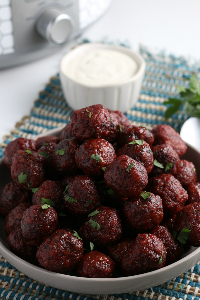 Crockpot Meatballs with Grape Jelly